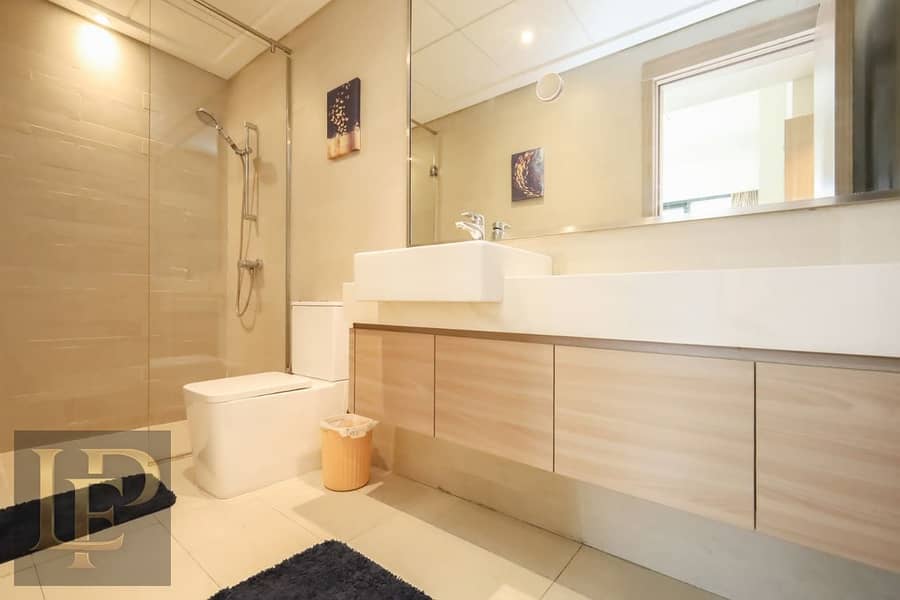 15 master-bathroom-6. jpg