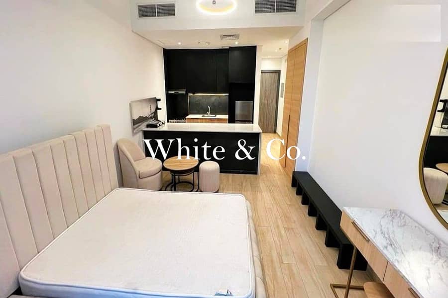 Stylish Apartment | Furnished | Tenanted Stylish Apartment | Furnished | Tenanted