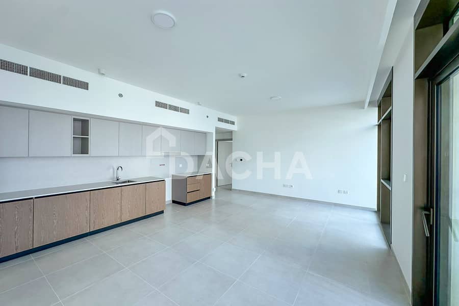 CORNER UNIT | BRANDED | PRIME LOCATION CORNER UNIT | BRANDED | PRIME LOCATION