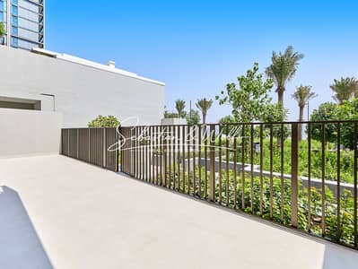 2 Bedroom Flat for Rent in Dubai Creek Harbour, Dubai - Balcony. jpg 2 Bedroom Flat for Rent in Dubai Creek Harbour, Dubai - Balcony. jpg