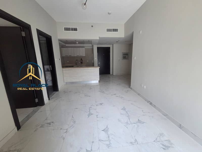 8 WhatsApp Image 2026-08-25 at 13.32. 45 (4). jpeg