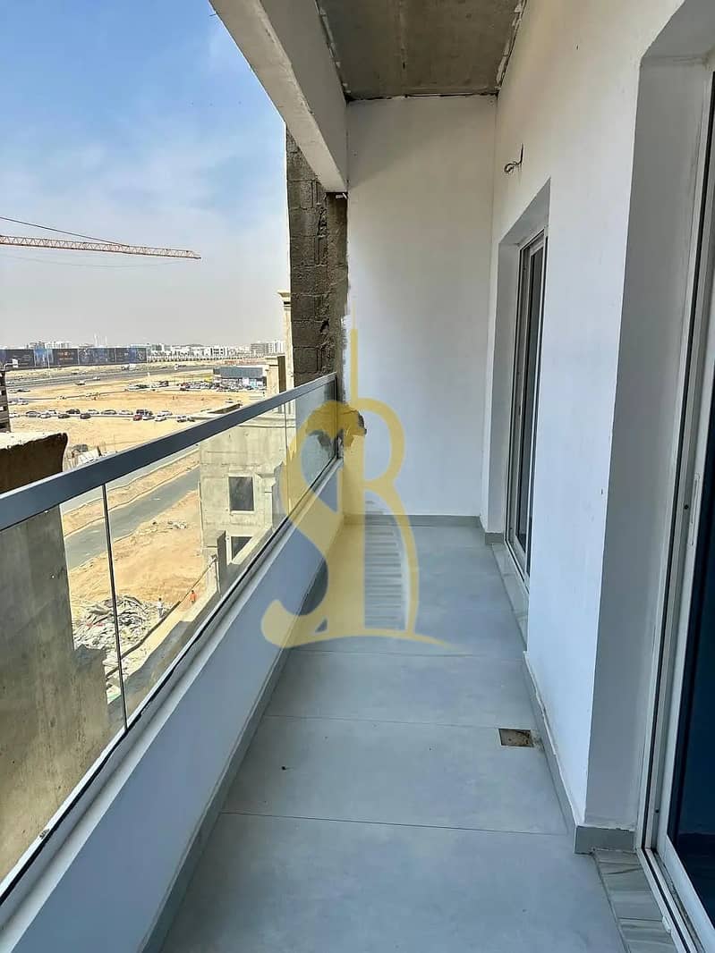 4 balcony. jpg