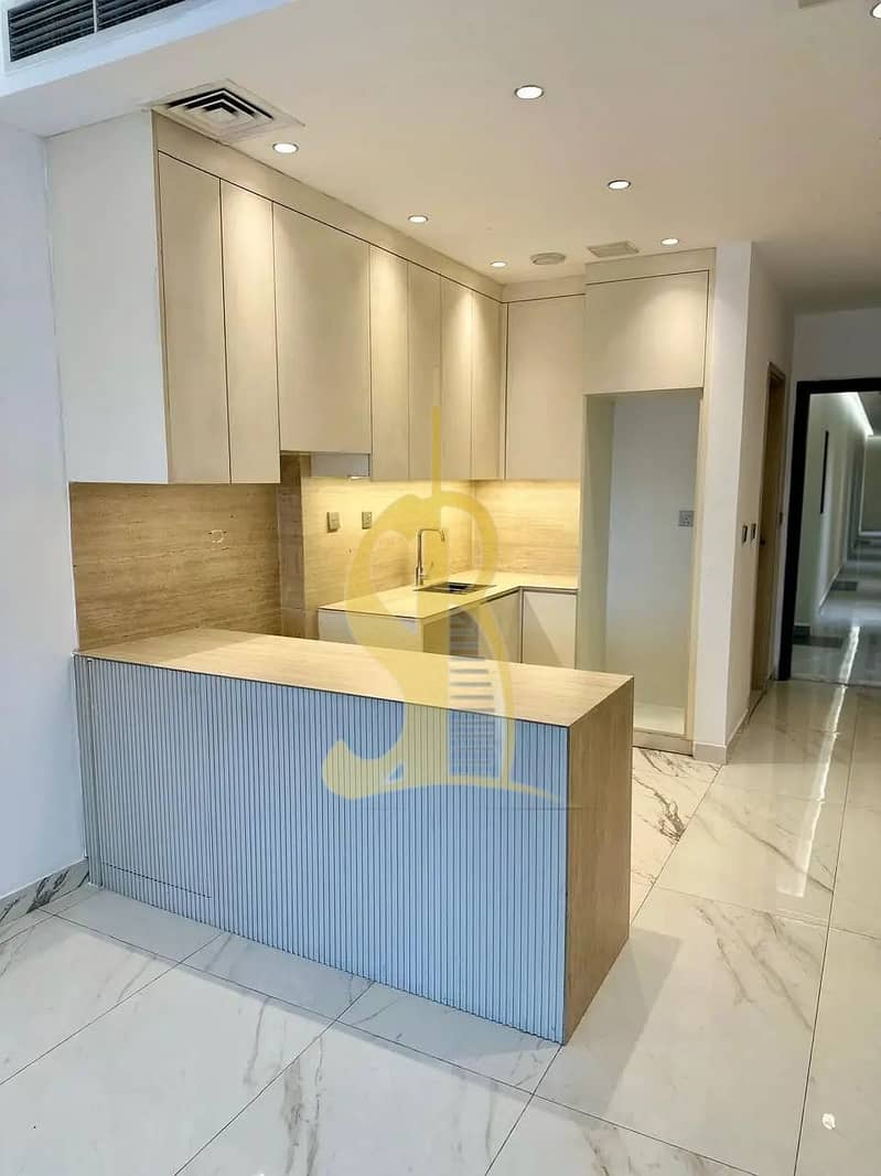 9 kitchen view. jpg