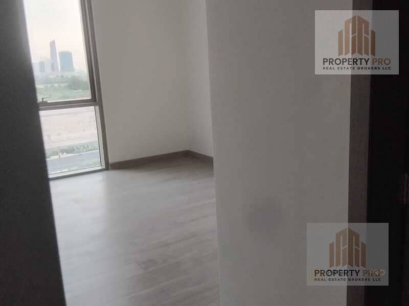 4 Image 5