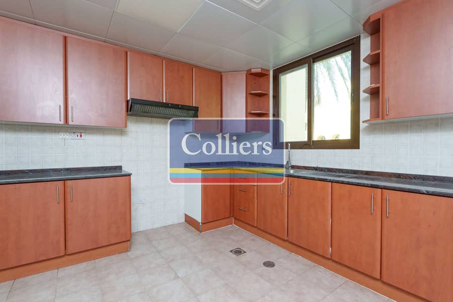 12 AOV0-V099 -kitchen-4. jpg