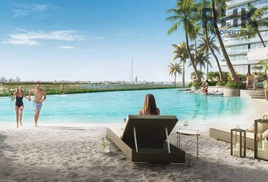 5 Lagoon pool and glass leisure pavilion at luxury Dubai residential tower