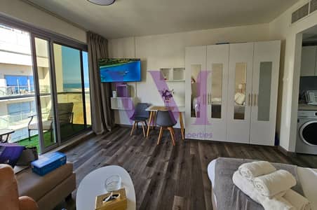 Studio for Sale in Al Marjan Island, Ras Al Khaimah - Stylish Upgraded Studio with Partial Sea View Studio for Sale in Al Marjan Island, Ras Al Khaimah - Stylish Upgraded Studio with Partial Sea View