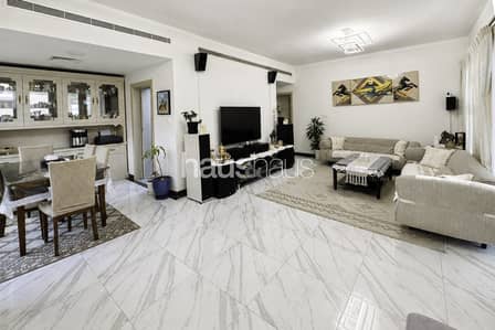 2 Bedroom Apartment for Sale in The Greens, Dubai - Vacant on Transfer | Upgraded | 05 Layout