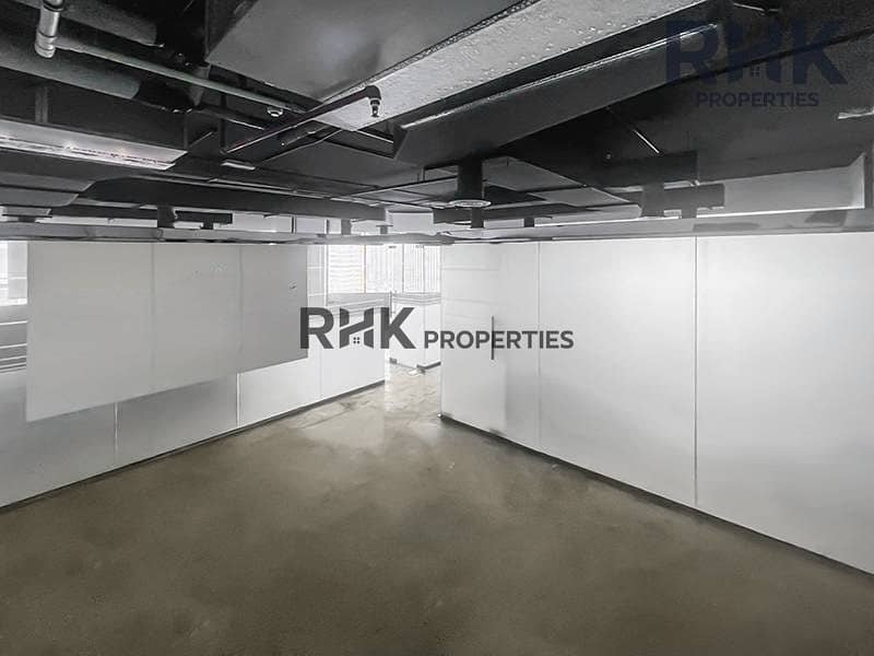 5 Ontario Tower office space Business Bay with partitioned cabins and open ceiling design