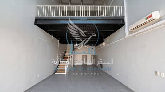 Shop para en Alquiler en Industrial Area, Sharjah - 2500Sq. Ft. Shop for Rent in Industrial Area 13  Main Road11. jpeg