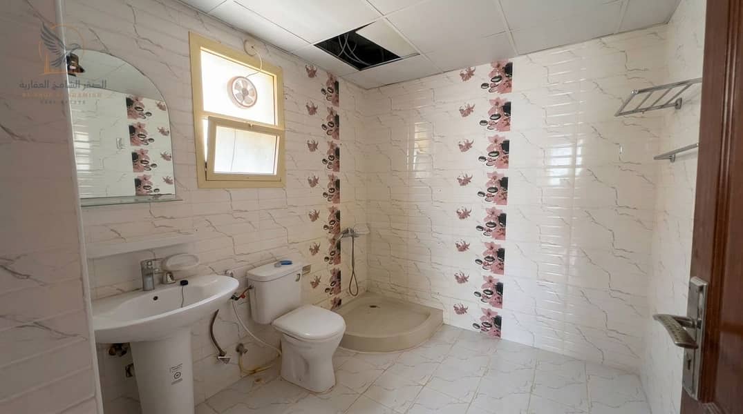19 Enhancing_real_estate_listing_ph…_202608251644. jpeg
