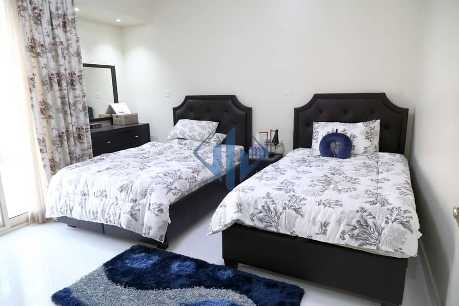 15 15_Bedroom_-_Alternate. jpeg