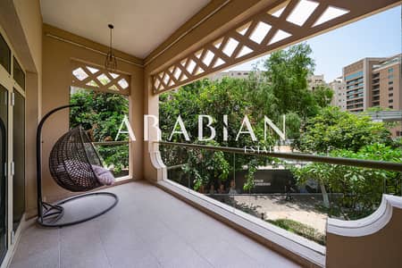 2 Bedroom Flat for Sale in Palm Jumeirah, Dubai - Fully Renovated | High Ceilings | Park View
