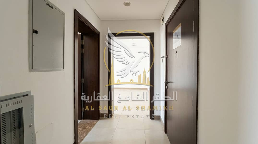 6 Enhancing_real_estate_photograph…_202608201524. jpeg