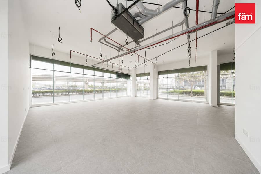 Corner Shop | 8 Parkings | Vacant | Road Facing Corner Shop | 8 Parkings | Vacant | Road Facing
