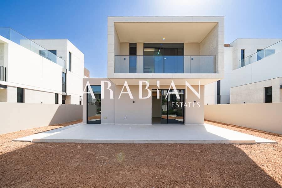 Luxury Branded Villa | 4BR | Serene Green Views Luxury Branded Villa | 4BR | Serene Green Views