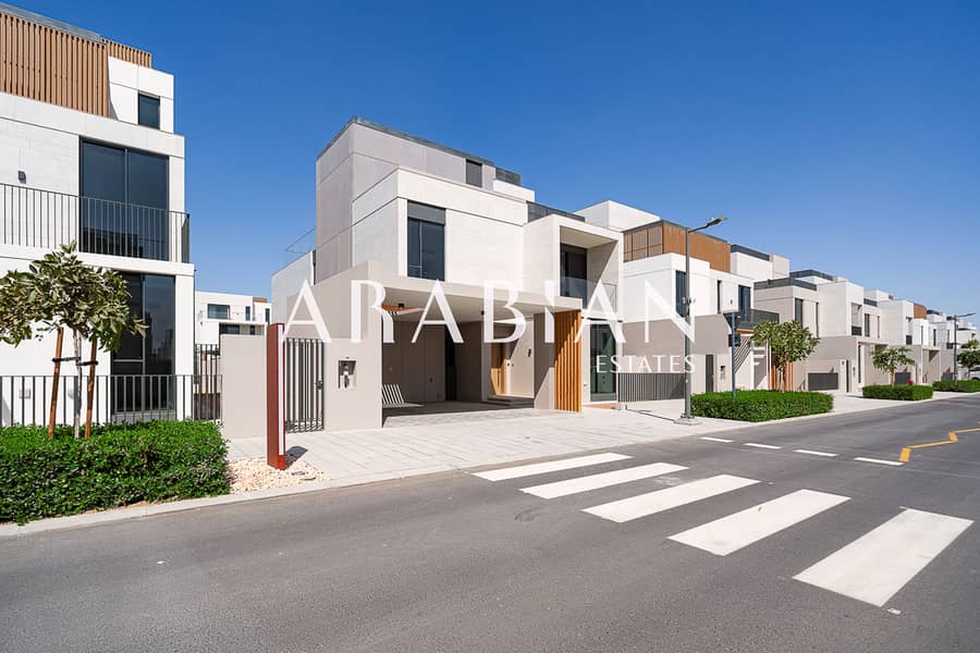 Landscaped | Brand New | Parkette Landscaped | Brand New | Parkette