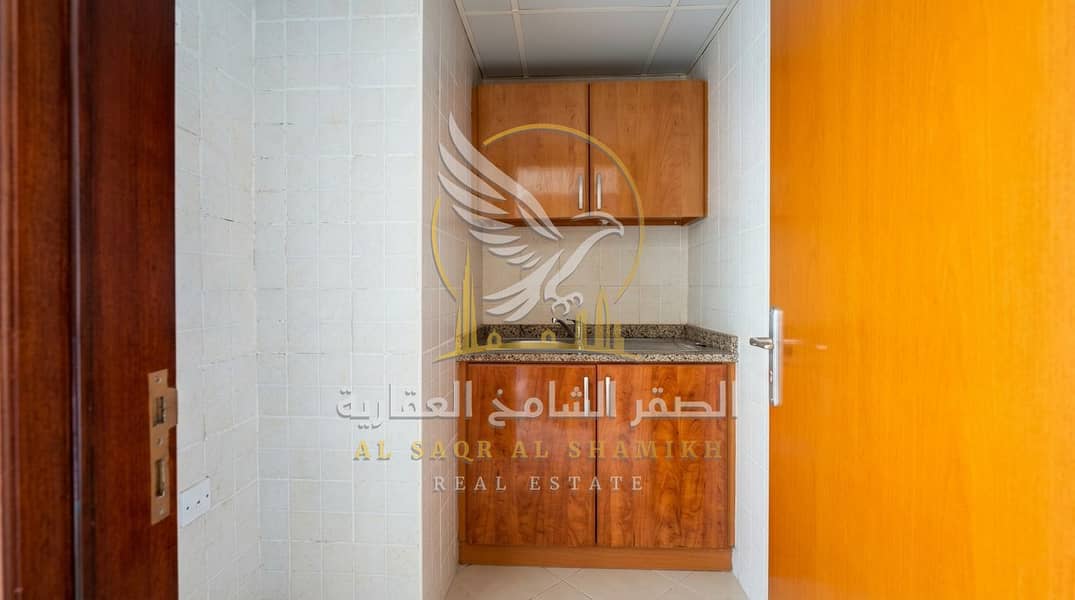 7 studio-for-rent-al-musalla-sharjah-spacious-central-ac-08. jpeg