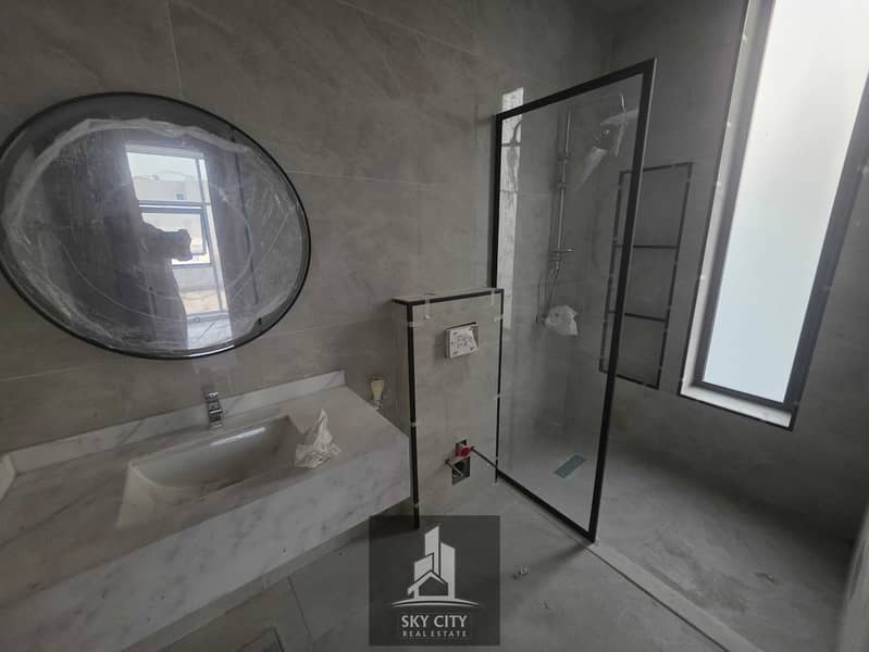 16 1001351745. jpg