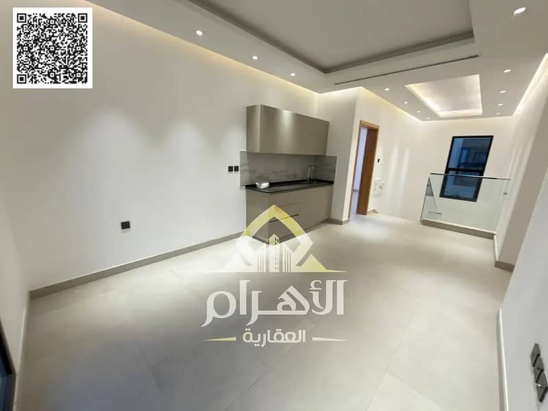 17 861560742-1066x800. webp