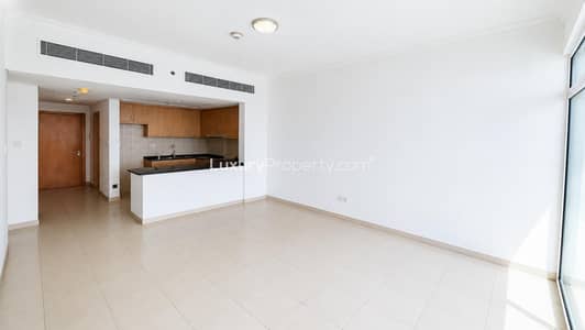 2 Bedroom Flat for Rent in Business Bay, Dubai - Best price 2 Bed | Canal and Burj View | Vacant