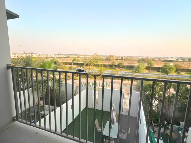 Spacious 2BR + Maid's | Single Row | 4 cheques Spacious 2BR + Maid's | Single Row | 4 cheques