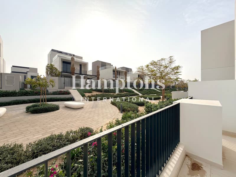 3BR Skylight View | Single Row | Green Path 3BR Skylight View | Single Row | Green Path