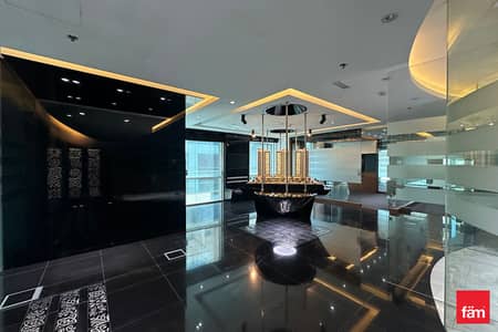 Office for Rent in Business Bay, Dubai - Fully Fitted | 7 Parkings | Prime Location