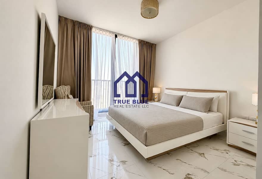 Top Floor | Beach & Casino Views | 2025 H/O Top Floor | Beach & Casino Views | 2025 H/O