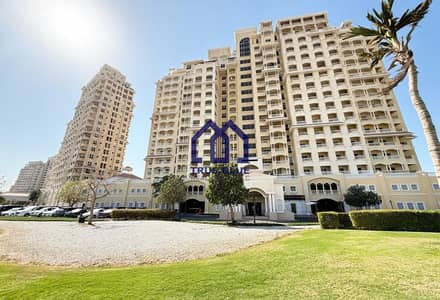 2 Bedroom Flat for Rent in Al Hamra Village, Ras Al Khaimah - 2-Bedroom Apartment for Rent in Royal Breeze