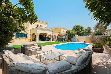 4 Bedroom Villa for Rent in Jumeirah Park, Dubai - Massive Villa|Private Garden & Pool|WellMaintained 4 Bedroom Villa for Rent in Jumeirah Park, Dubai - Massive Villa|Private Garden & Pool|WellMaintained