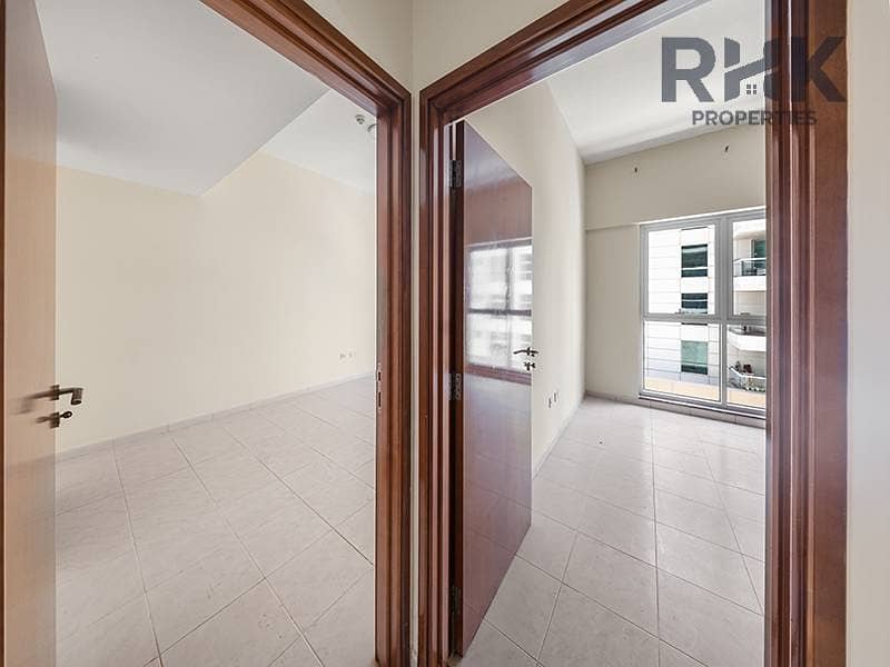 6 Bedroom doorways with balcony view in Dubai Marina apartment layout