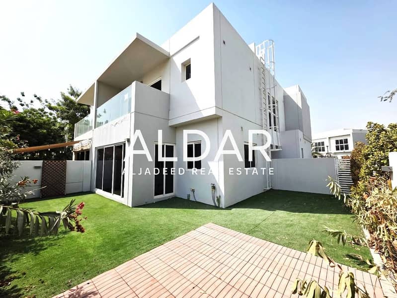 Single Row |Maid Room |Landscaped Garden |Vacant Single Row |Maid Room |Landscaped Garden |Vacant