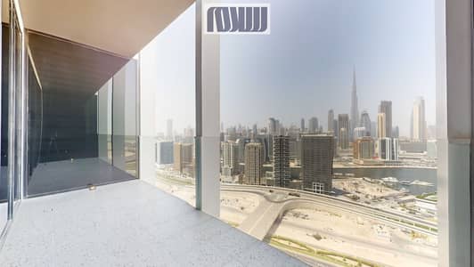 Estudio para en Alquiler en Business Bay, Dubai - UPSIDE-Living-The-Lifestyle-Burj-Khalifa-Views-09122023_155944. jpg