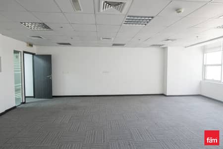 Office para en Alquiler en Jumeirah Lake Towers (JLT), Dubai - Oficina en Jumeirah Lake Towers (JLT)，Mazaya Business Avenue，Mazaya Business Avenue AA-1, 75000 AED - 16297670