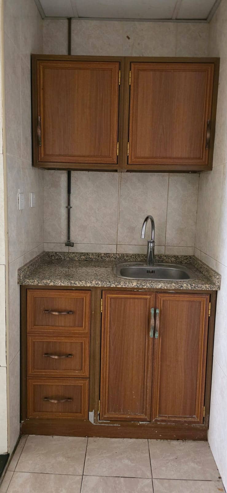 7 Pantry. jpg