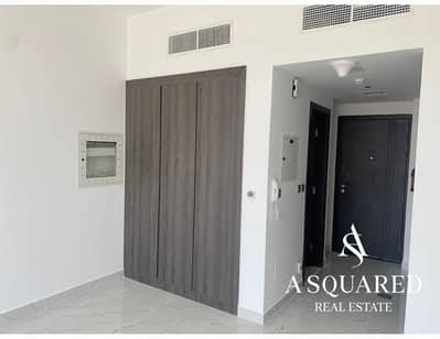 Estudio para en Alquiler en Dubai Land Residence Complex (DLRC), Dubai - image_0