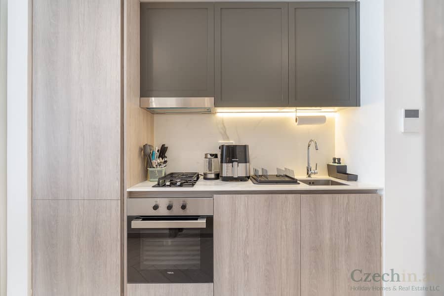 3 GCS04588-Edit. jpg