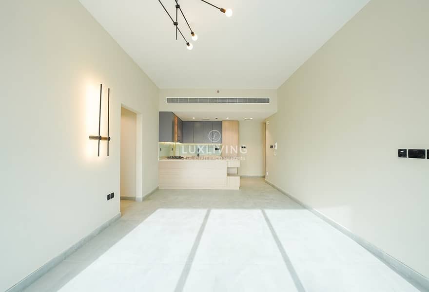 Vacant | Modern Design | Negotiable Vacant | Modern Design | Negotiable