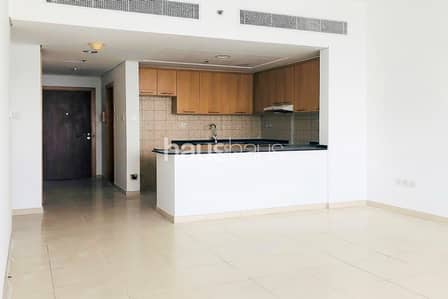 2 Bedroom Flat for Rent in Business Bay, Dubai - Unfurnished | High Floor | Prime Location