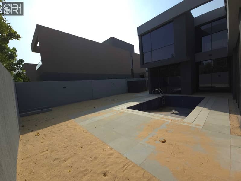 12 4 BR Villa With Pool-17. jpg