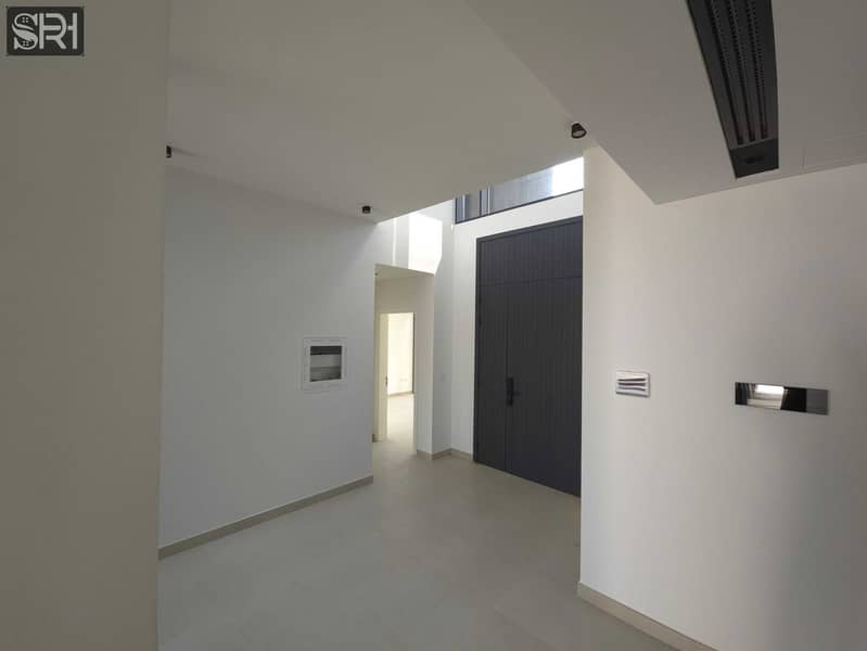 14 4 BR Villa With Pool-19. jpg