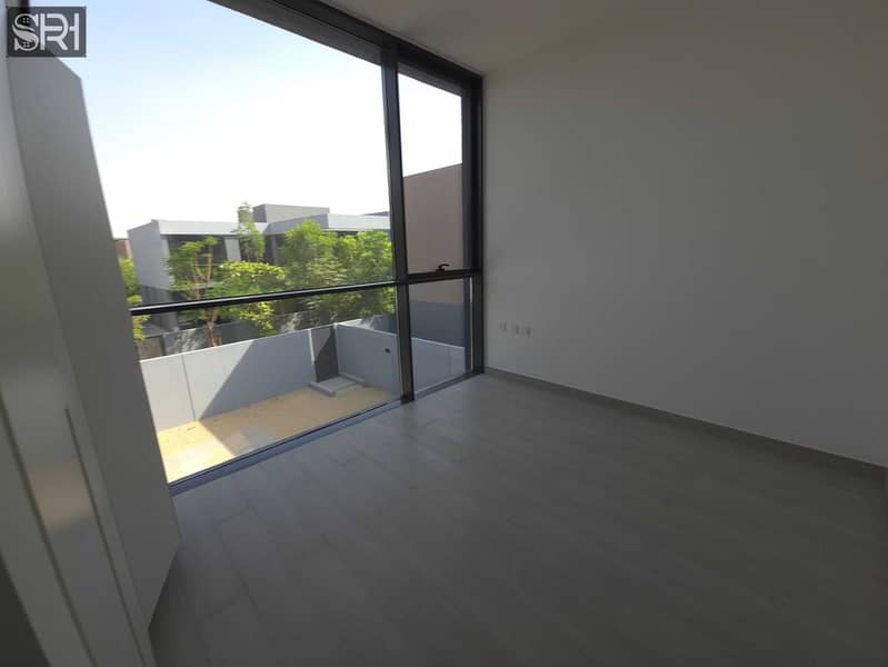 25 4 BR Villa With Pool-32. jpg