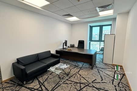 Office for Rent in Deira, Dubai - MODERN FLEXIBLE LAYOUT | BEST LOCATION | FUNISHED