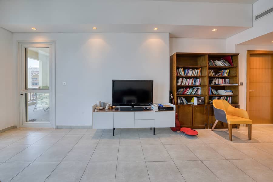 4 Marina Residences 2 Apt 1208-005. jpeg