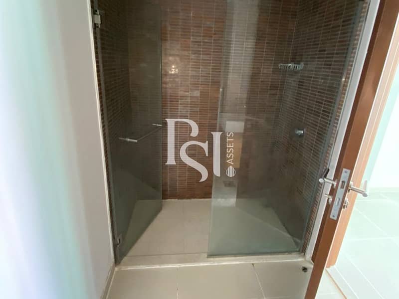 10 Bath 3. jpeg