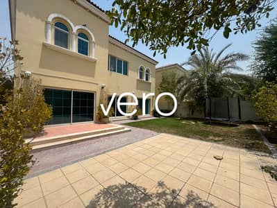 4 Slaapkamers Villa te Huur in Jumeirah Park, Dubai - Photo 1