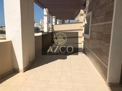 Top Floor 2BHK Close Kitchen with Massive Terrace Top Floor 2BHK Close Kitchen with Massive Terrace