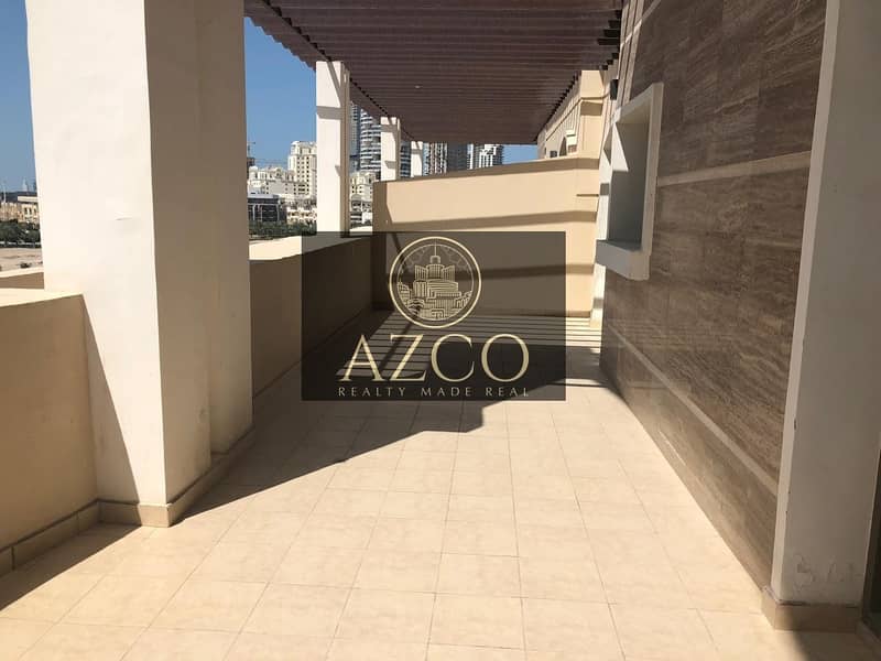 Top Floor 2BHK Close Kitchen with Massive Terrace Top Floor 2BHK Close Kitchen with Massive Terrace