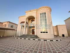 فیلا في الفوعة 7 غرف 180000 درهم - 16301875